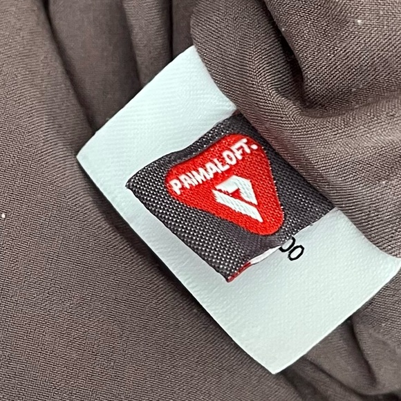 {Vuori} Canyon Insulated Jacket in Purple Hue - Womens Medium - Picture 11 of 14